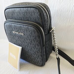 Michael kors Jet Set Travel Medium Logo Crossbody Bag